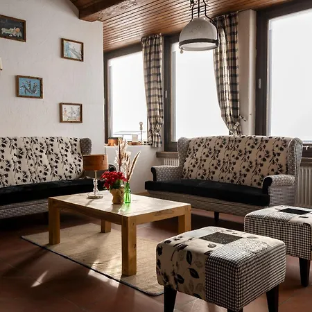 Hotel Pischa Mountain