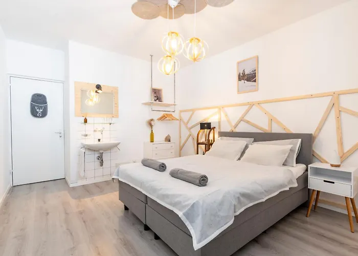 Pischa Mountain Otel Ostrava