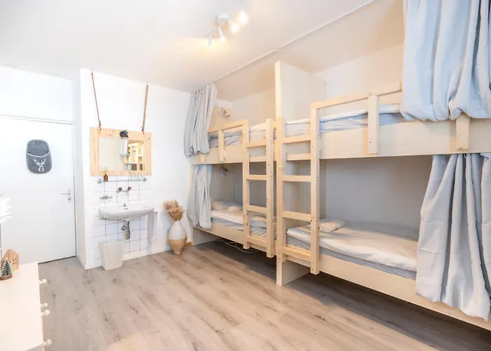 Otel Pischa Mountain *