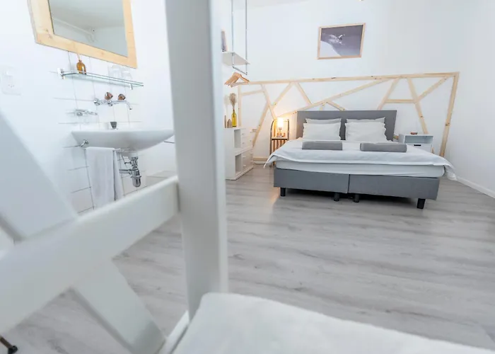 Hotel Pischa Mountain