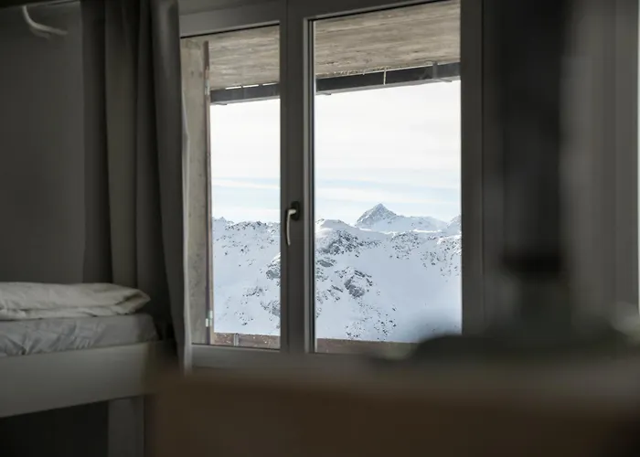 Pischa Mountain Otel *